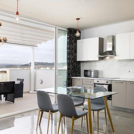 Hilltop Apartments - Stylish Comfort Living Close To The Sea, Bugibba 세인트폴스베이 외부 사진