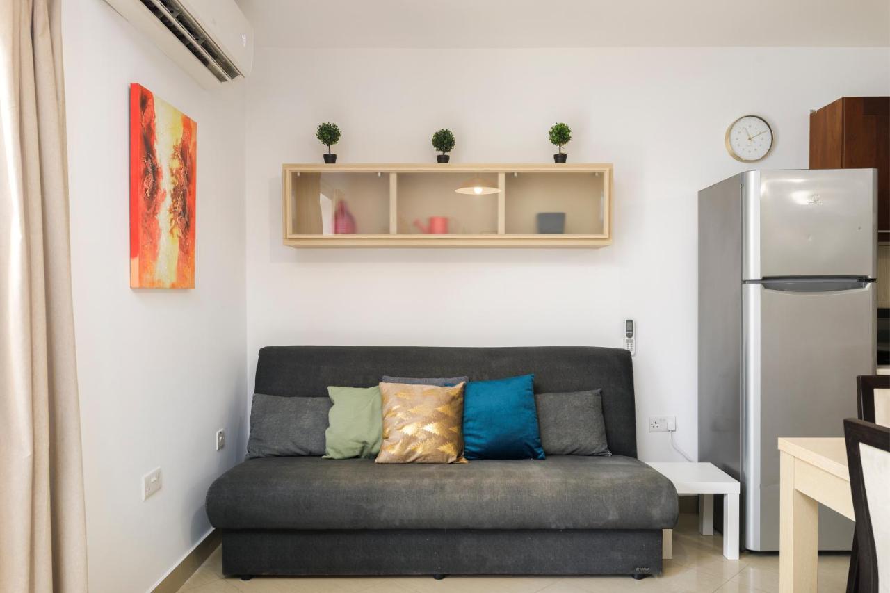 Hilltop Apartments - Stylish Comfort Living Close To The Sea, Bugibba 세인트폴스베이 외부 사진