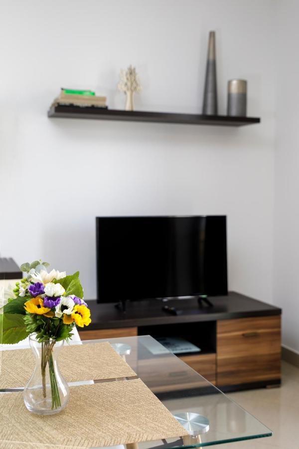 Hilltop Apartments - Stylish Comfort Living Close To The Sea, Bugibba 세인트폴스베이 외부 사진