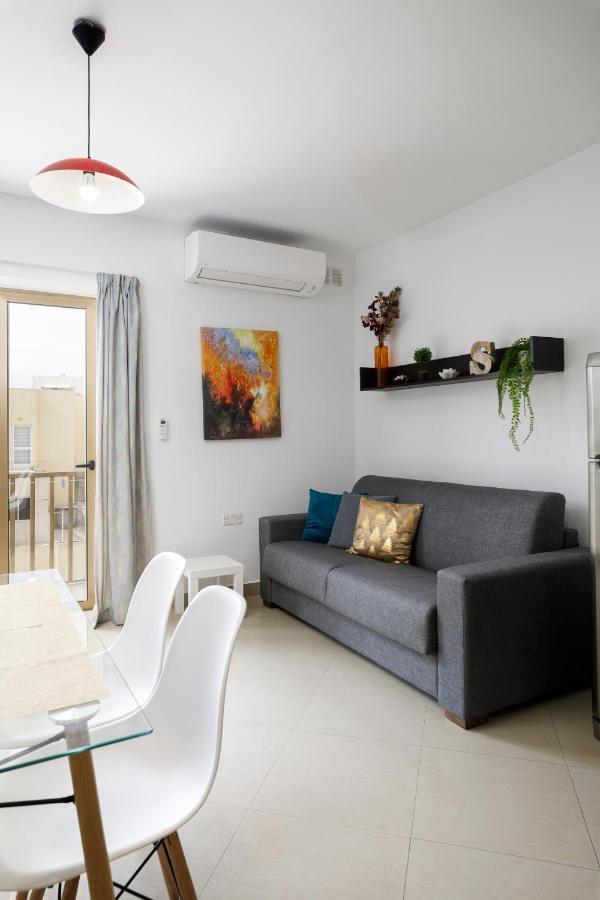 Hilltop Apartments - Stylish Comfort Living Close To The Sea, Bugibba 세인트폴스베이 외부 사진