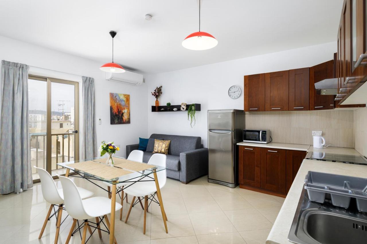 Hilltop Apartments - Stylish Comfort Living Close To The Sea, Bugibba 세인트폴스베이 외부 사진